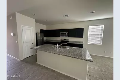 1033 W Avalon Canyon Drive, Casa Grande, AZ 85122 - Photo 5