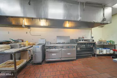 5033 N 67th Avenue, Glendale, AZ 85301 - Photo 19