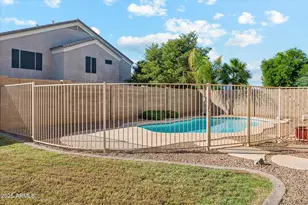 9333 W Clara Ln, Peoria, AZ 85382 - Photo 5