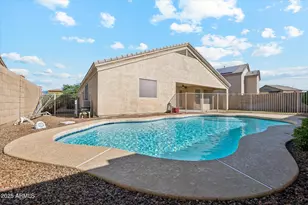 9333 W Clara Ln, Peoria, AZ 85382 - Photo 3