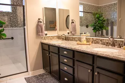 2508 W Desert Marigold Drive, Phoenix, AZ 85085 - Photo 39