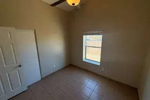 1062 N 27th St, Phoenix, AZ 85008 - Photo 11