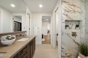 5642 N Scottsdale Rd, Paradise Valley, AZ 85253 - Photo 17