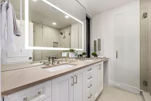 5642 N Scottsdale Rd, Paradise Valley, AZ 85253 - Photo 29