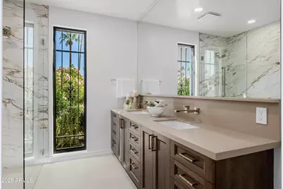 5642 N Scottsdale Road, Paradise Valley, AZ 85253 - Photo 15