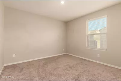 8029 W Albeniz Place, Phoenix, AZ 85043 - Photo 17