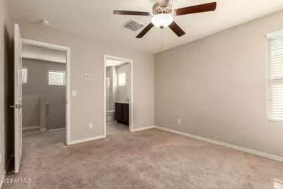 8029 W Albeniz Place, Phoenix, AZ 85043 - Photo 15