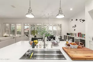 5473 E Herrera Dr, Phoenix, AZ 85054 - Photo 11