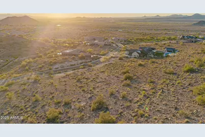 8962 W Roberta Lane #18, Peoria, AZ 85383 - Photo 11