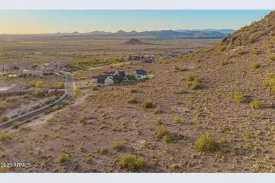 8962 W Roberta Lane #18, Peoria, AZ 85383 - Photo 9