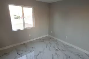 1826 N 73rd Ave, Phoenix, AZ 85035 - Photo 9