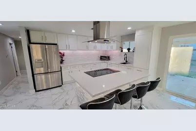 1826 N 73rd Avenue, Phoenix, AZ 85035 - Photo 5