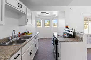 944 W Calle Tuberia, Casa Grande, AZ 85194 - Photo 5