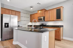 21134 W Green St, Buckeye, AZ 85396 - Photo 7