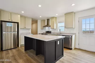 2433 S 357th Drive, Tonopah, AZ 85354 - Photo 5