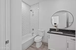 3130 N 37th St, Phoenix, AZ 85018 - Photo 9