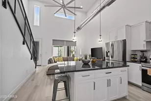 3130 N 37th St, Phoenix, AZ 85018 - Photo 3