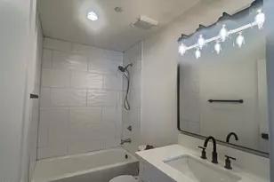 2502 E Paradise Ln, Phoenix, AZ 85032 - Photo 27