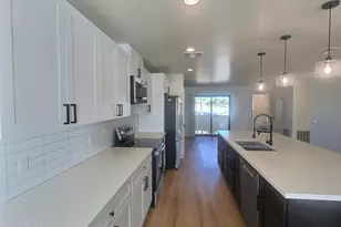 2502 E Paradise Ln, Phoenix, AZ 85032 - Photo 13