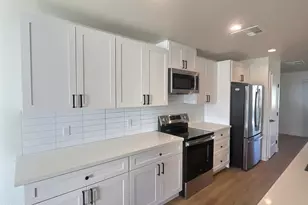 2502 E Paradise Ln, Phoenix, AZ 85032 - Photo 7