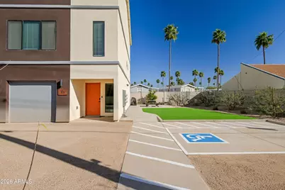 2502 E Paradise Lane #Apt 2, Phoenix, AZ 85032 - Photo 1