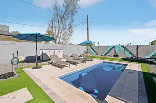 2101 North 25th Pl, Phoenix, AZ 85008 - Photo 1