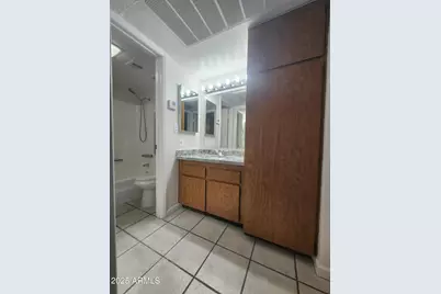 3033 E Devonshire Avenue #1028, Phoenix, AZ 85016 - Photo 9