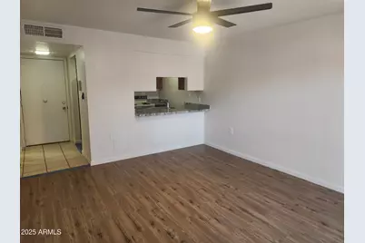 3033 E Devonshire Avenue #1028, Phoenix, AZ 85016 - Photo 5