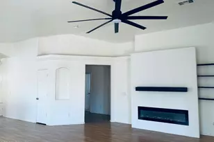 10634 W Pomo St, Tolleson, AZ 85353 - Photo 29