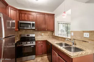 1126 W Elliot Rd, Chandler, AZ 85224 - Photo 9