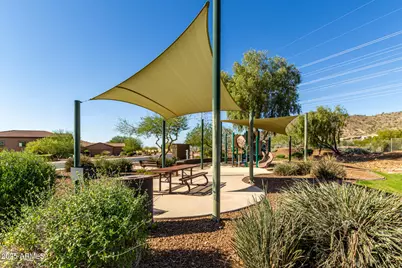 8674 W Villa Lindo Drive #8, Peoria, AZ 85383 - Photo 5