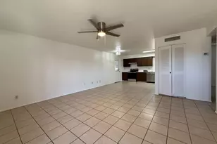 5725 N 71st Ave, Glendale, AZ 85303 - Photo 7