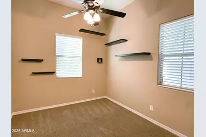 2146 W Scully Drive, Phoenix, AZ 85023 - Photo 9