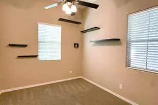 2146 W Scully Dr, Phoenix, AZ 85023 - Photo 9