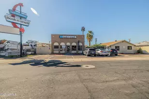 1605 W Latham St, Phoenix, AZ 85007 - Photo 3