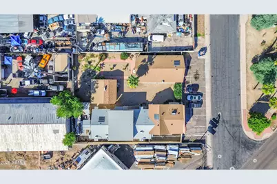 1605 W Latham Street, Phoenix, AZ 85007 - Photo 1