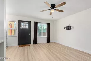 6806 W Devonshire Ave, Phoenix, AZ 85033 - Photo 9