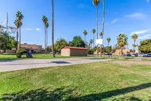 6806 W Devonshire Ave, Phoenix, AZ 85033 - Photo 23
