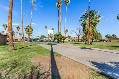 6806 W Devonshire Avenue, Phoenix, AZ 85033 - Photo 23