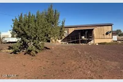 955 W 33rd S Place S, Saint Johns, AZ 85936 - Photo 1