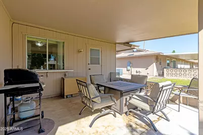 9437 W Long Hills Drive, Sun City, AZ 85351 - Photo 21