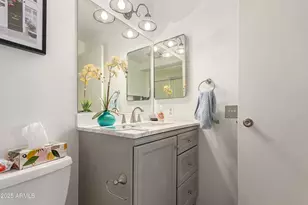 9437 W Long Hills Dr, Sun City, AZ 85351 - Photo 17