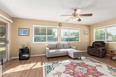 9437 W Long Hills Drive, Sun City, AZ 85351 - Photo 15