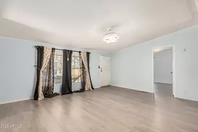 1110 W Kachina Trail, Phoenix, AZ 85041 - Photo 11