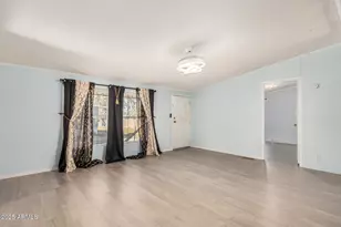 1110 W Kachina Trail, Phoenix, AZ 85041 - Photo 11