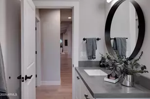 243 W Harmont Dr, Phoenix, AZ 85021 - Photo 17