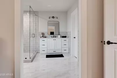 243 W Harmont Drive, Phoenix, AZ 85021 - Photo 15