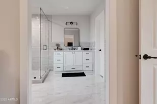 243 W Harmont Dr, Phoenix, AZ 85021 - Photo 15