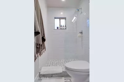 243 W Harmont Drive, Phoenix, AZ 85021 - Photo 11