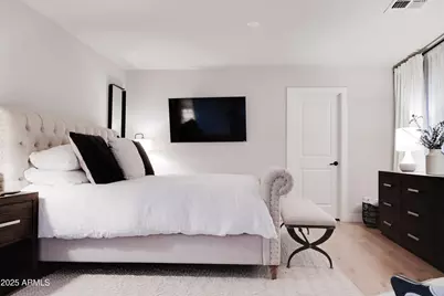 243 W Harmont Drive, Phoenix, AZ 85021 - Photo 23